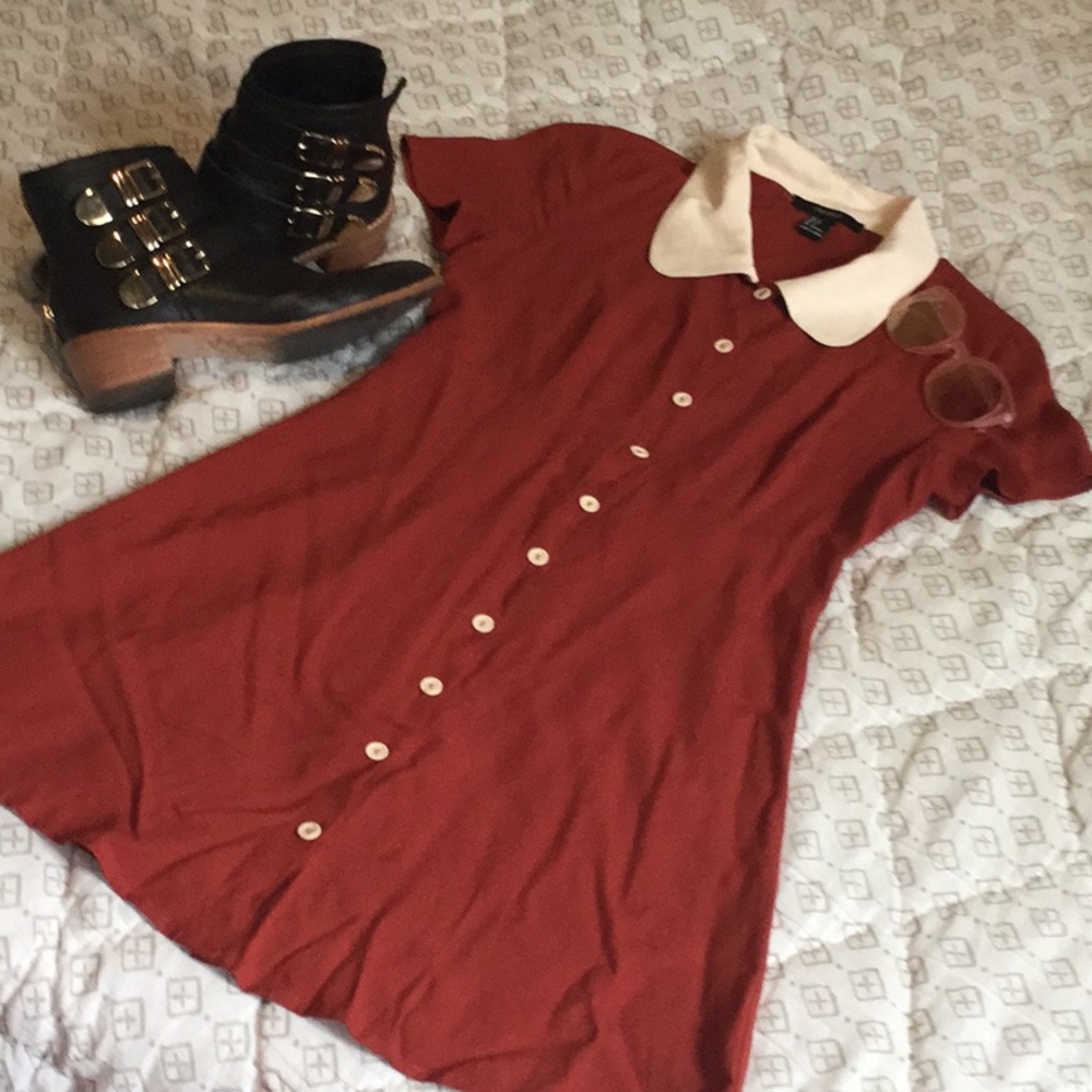 Retro style mini Peter Pan collar dress